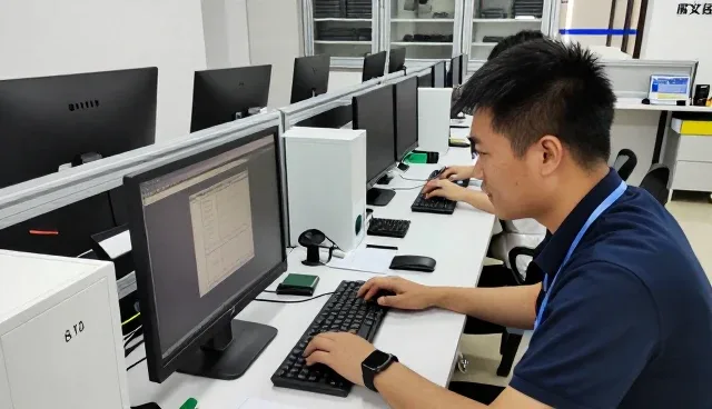 学校与医院需求推动涵盖域名优化升级